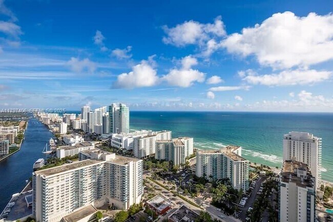 Building Photo - 4010 S Ocean Dr