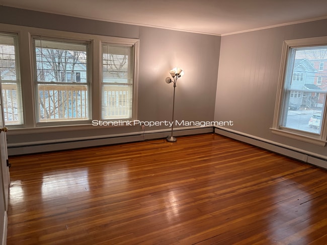 Building Photo - 687 Charles St