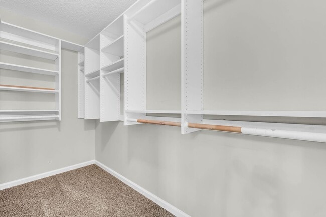Building Photo - 3332 Victoria Ct