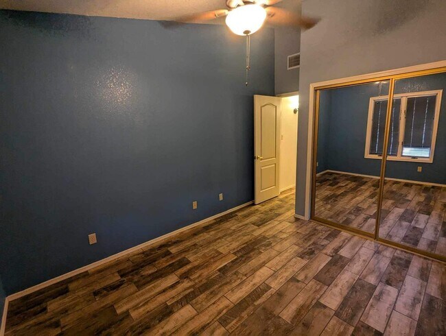 Building Photo - Large 3 bedroom with 3 car garage