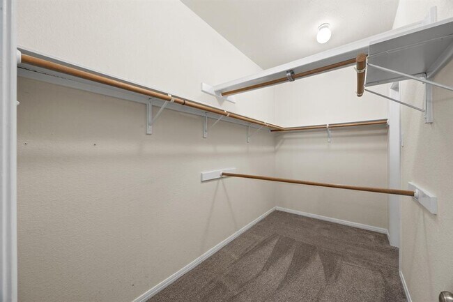 Building Photo - 1607 Juniper Ridge Loop