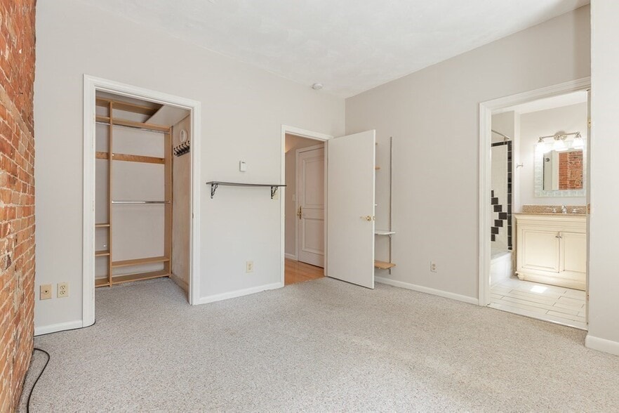 Building Photo - 524 Shawmut Ave