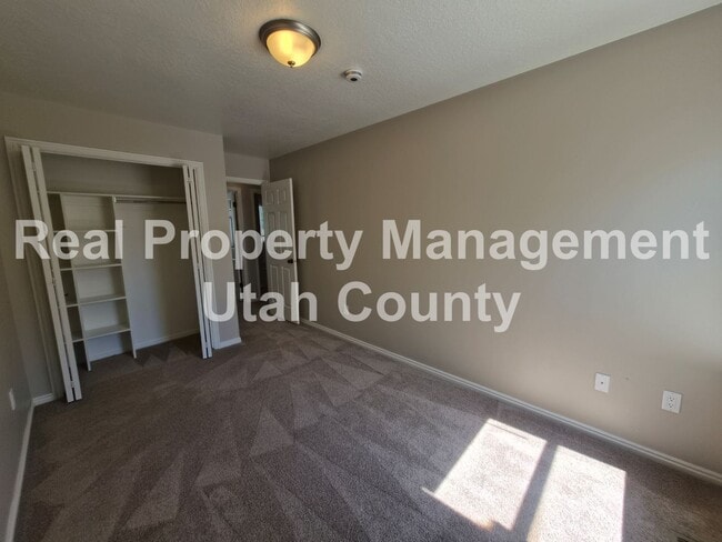 Building Photo - Qualify With 2.5x Rent in Income. Plus Hal...