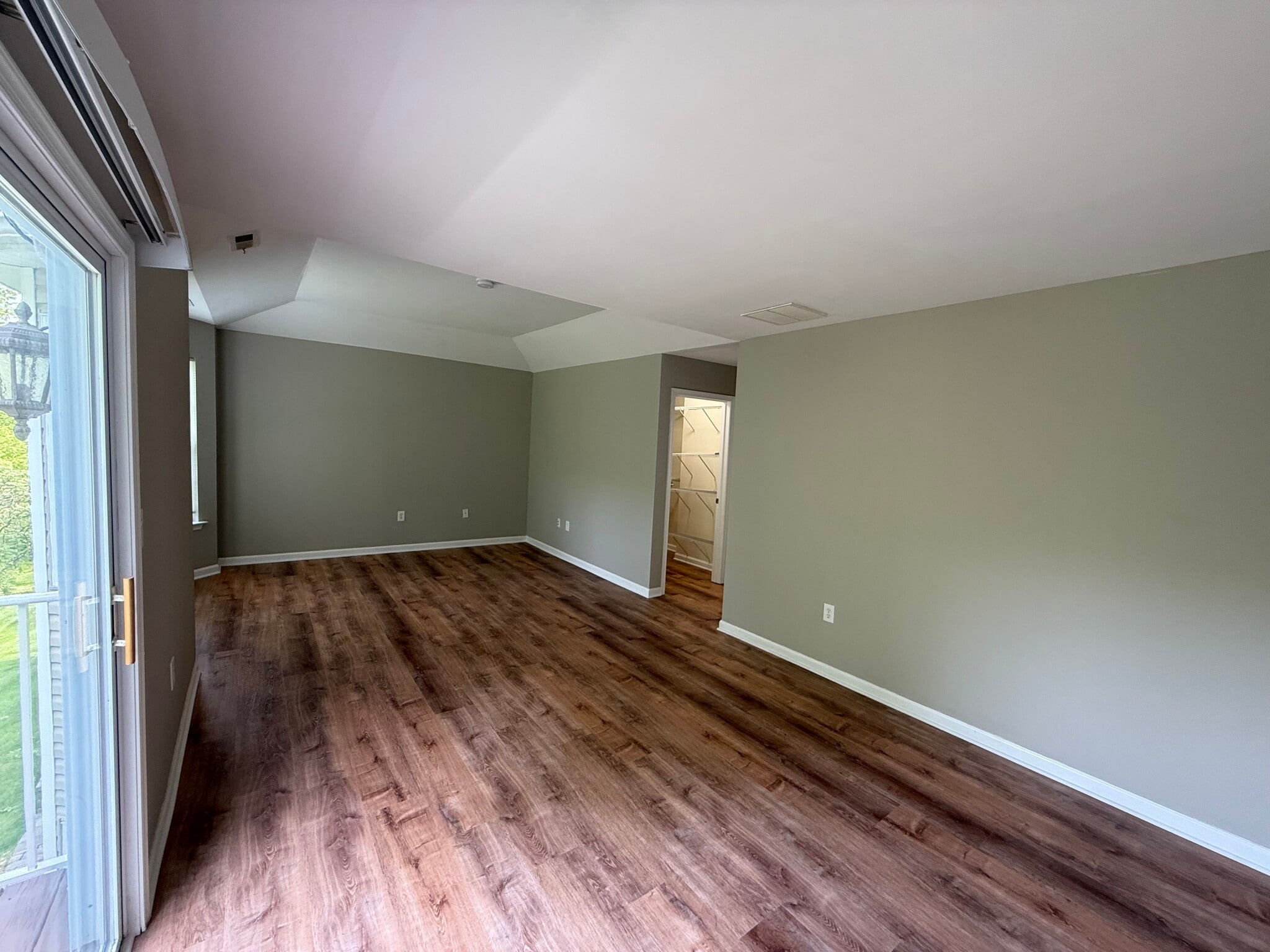 Building Photo - 77 Pinehurst Dr