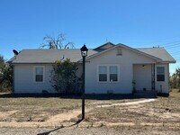 Building Photo - 1600 Crenshaw Dr