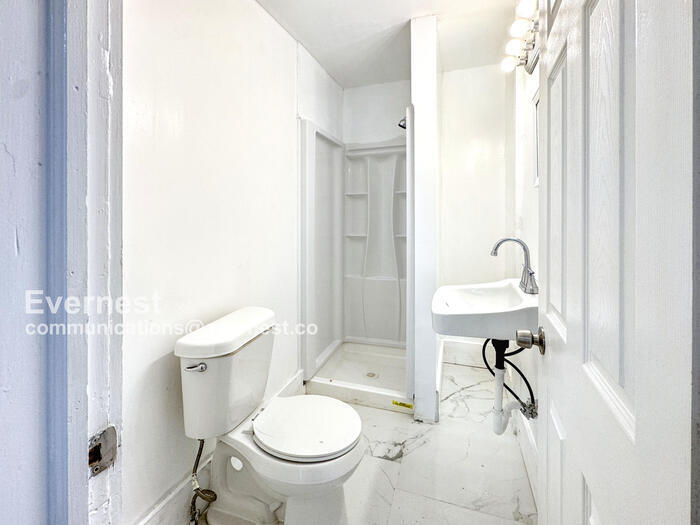 Building Photo - 5054 Linsdale St