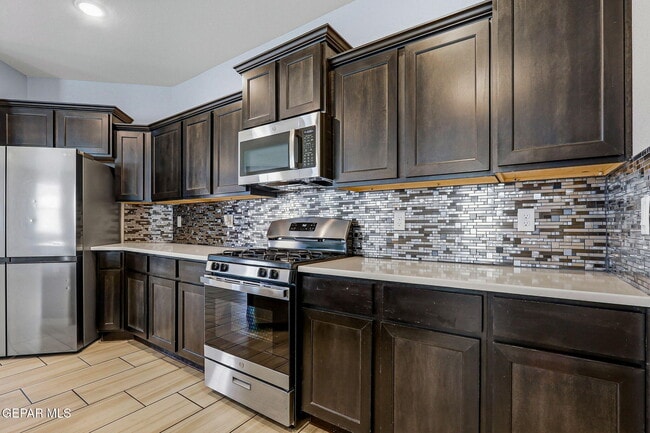 Building Photo - 4704 Marisabel Azcarate St