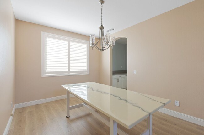 Building Photo - 26523 Starling Ct