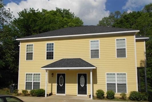 Primary Photo - 2316 Summerville Rd