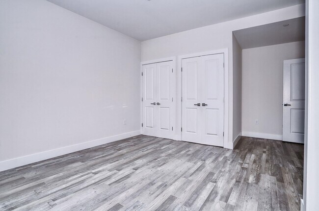 Building Photo - 140 Avenue B