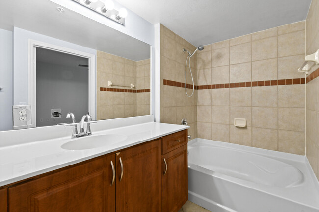 Building Photo - 6565 Emerald Dunes Dr