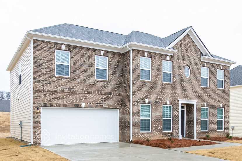Building Photo - 155 Sassafras Rd