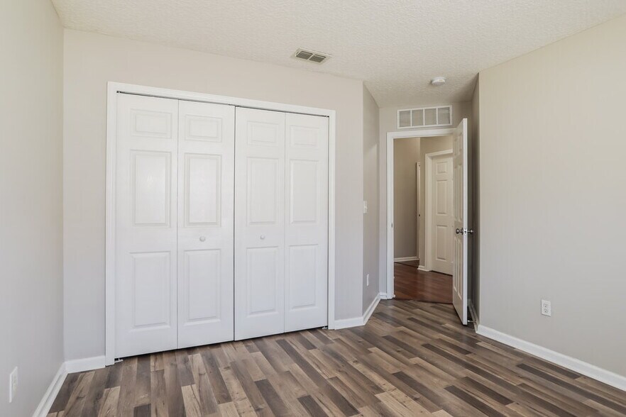 Building Photo - 9446 Maidstone Mill Dr E