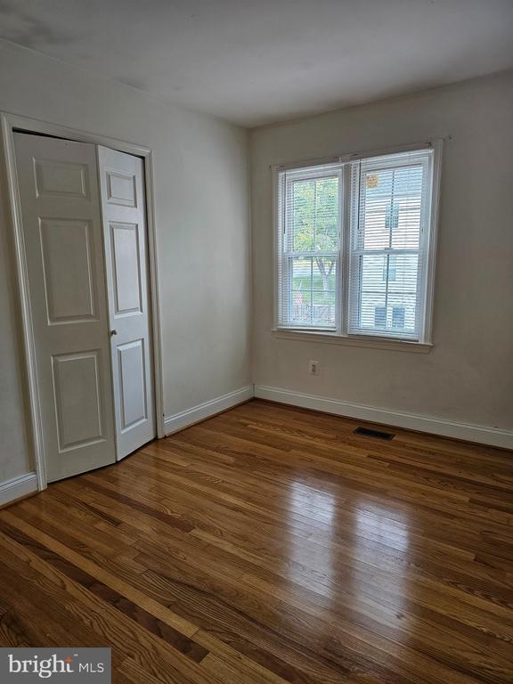 Building Photo - 5467 Lighthouse Ln