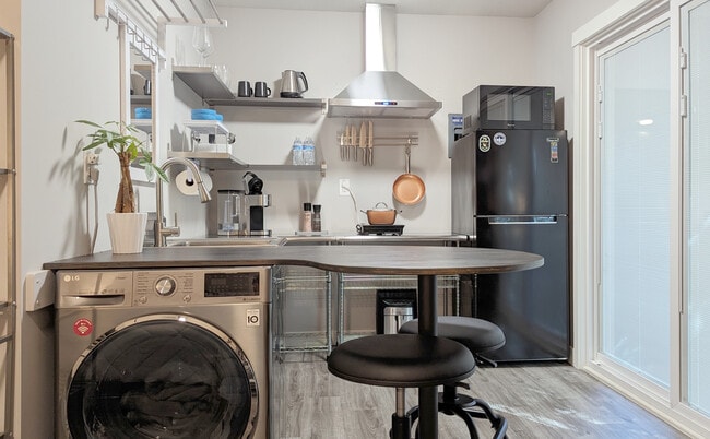 Building Photo - 163 Bilmarsan Dr