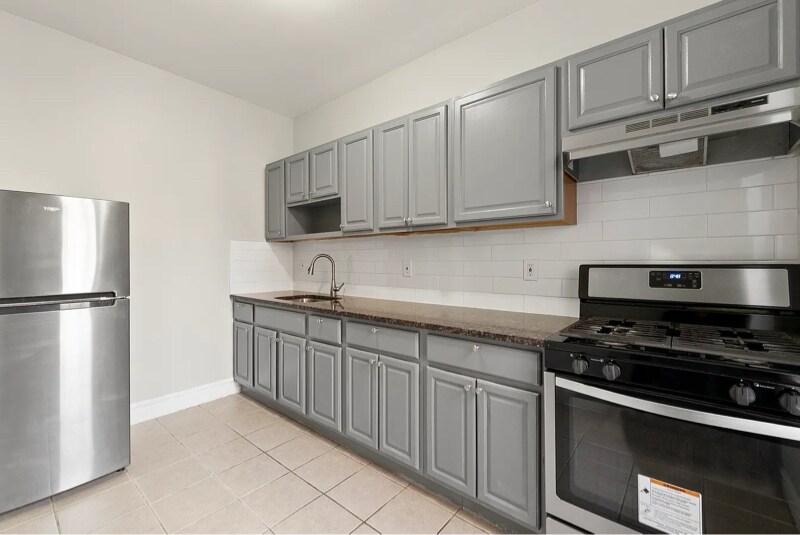 Building Photo - 210 Springdale Ave