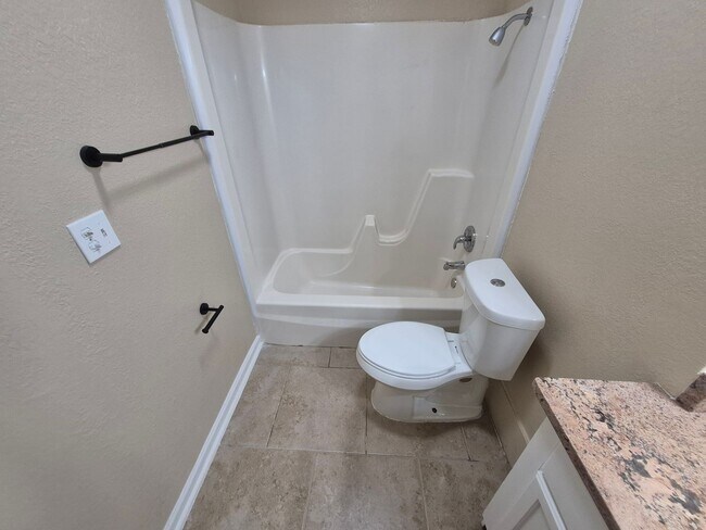 Building Photo - 7215 Glen Heights