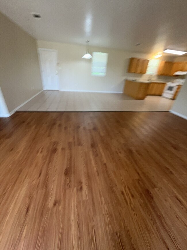 Building Photo - Wonderful 3/2/2 in Granbury ISD