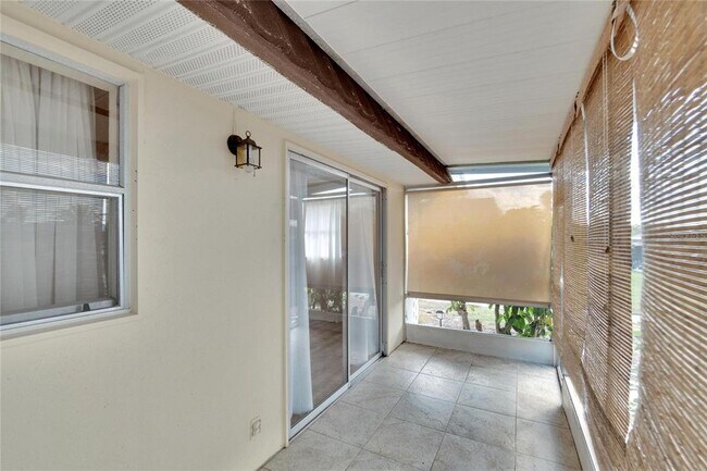 Building Photo - 202 Bedford Trail