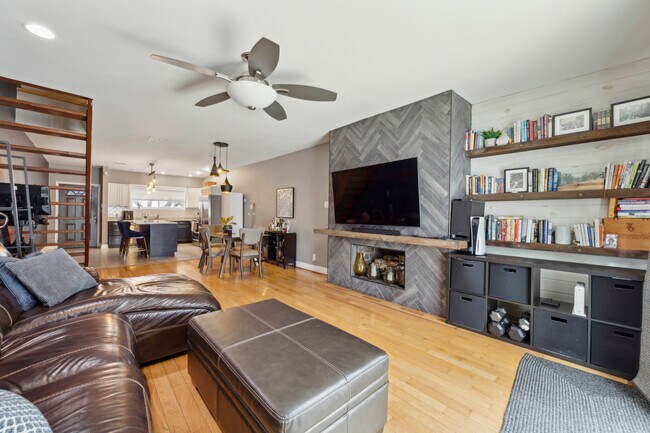 Building Photo - 813 N 15th St