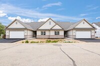 Building Photo - 1793 Cedar Ridge Dr