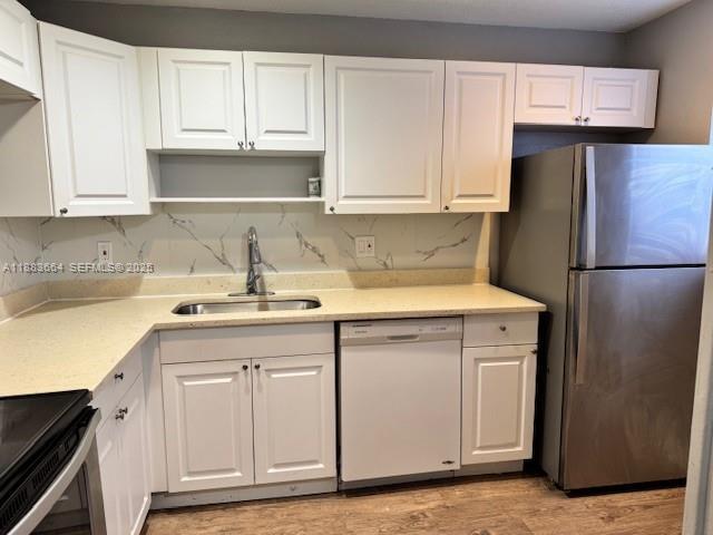 Building Photo - 1400 NE 53rd Ct