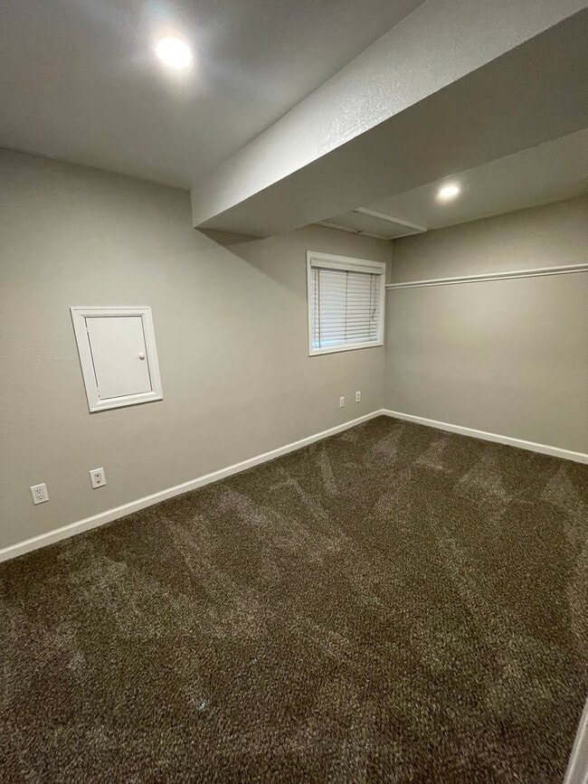 Building Photo - Charming 3-Bedroom Home in Victoria Place neighborhood! MOVE IN SPECIAL!!