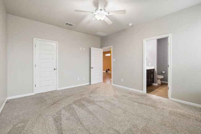 Building Photo - 236 El Dorado Rd