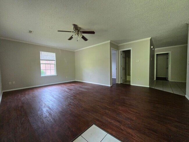 Building Photo - 588 Dockery Ln