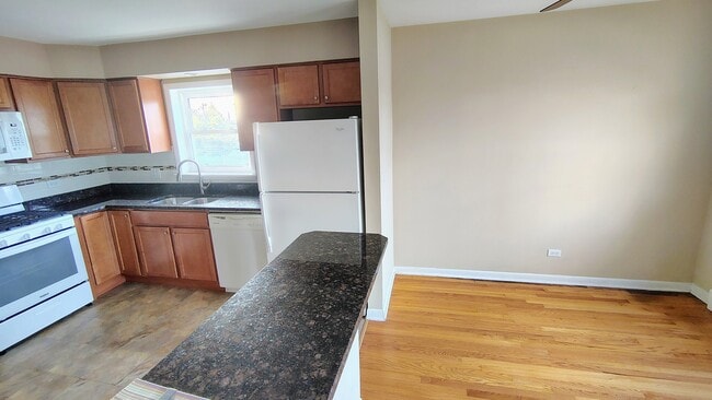 Building Photo - 539 Ida Ct