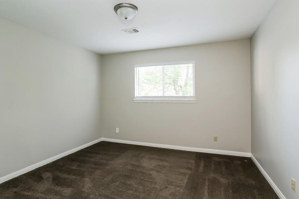 Building Photo - 5618 Forest Timbers Dr