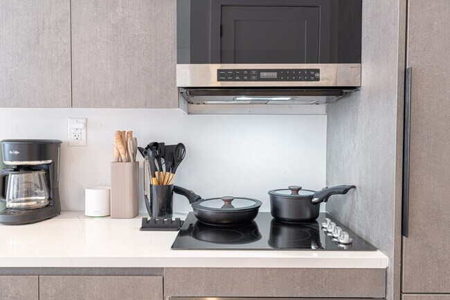 Building Photo - 251 Covert St.