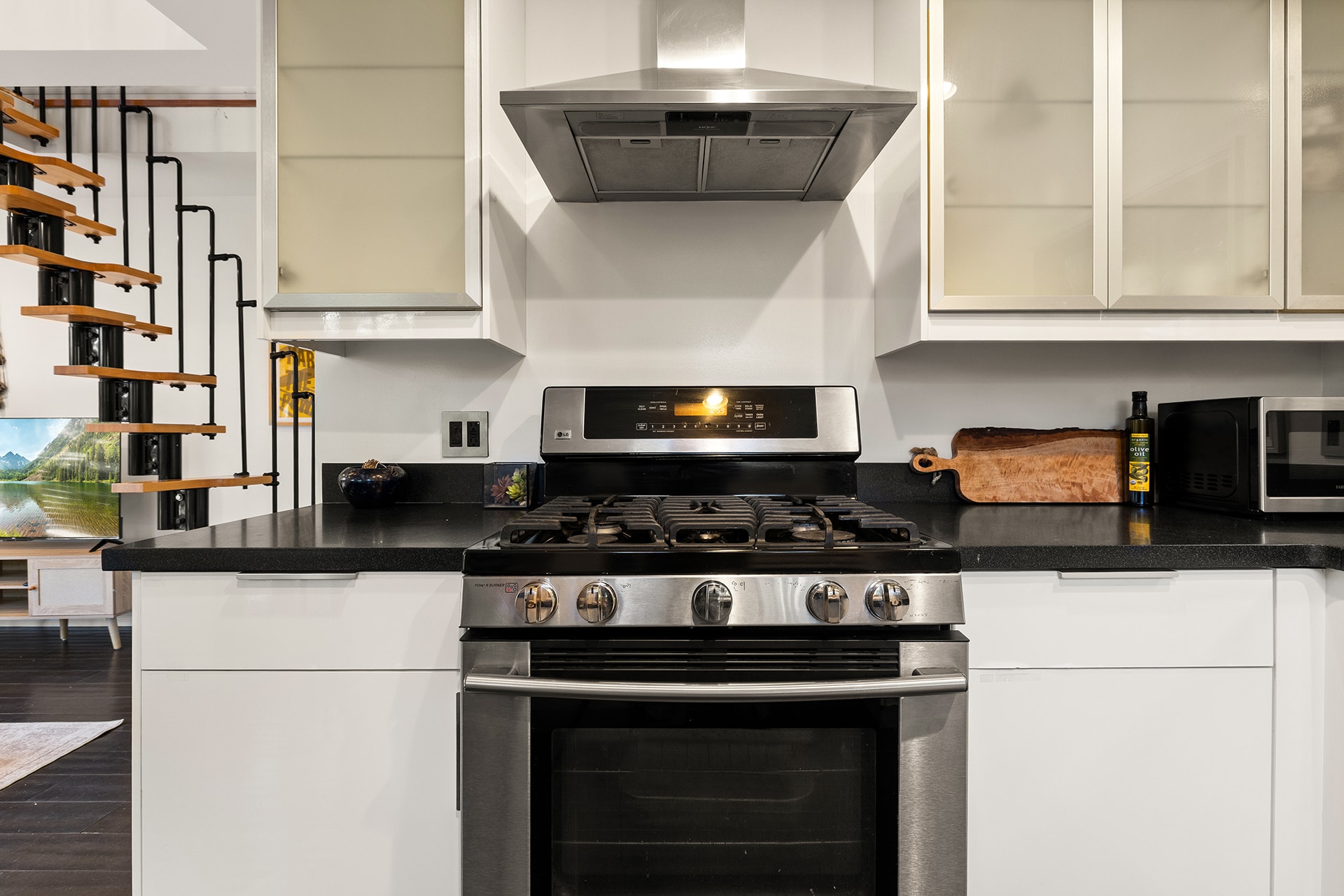 Building Photo - 21487 Encina Rd