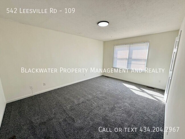 Building Photo - 542 Leesville Rd