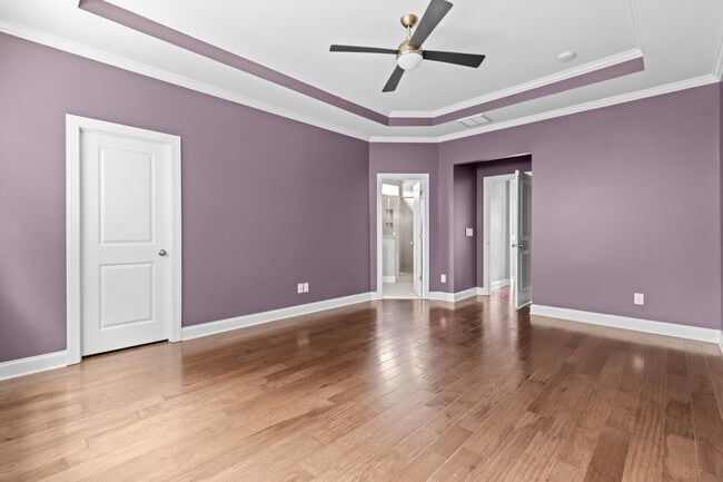Building Photo - 3102 Rushworth Dr
