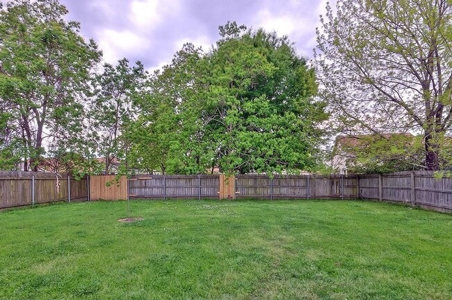 Building Photo - 1106 Devonshire Dr