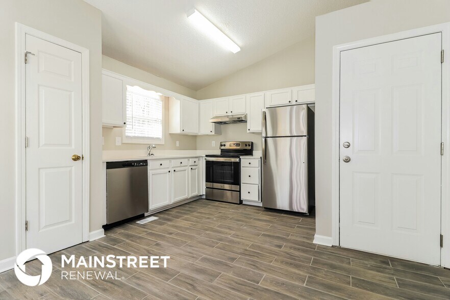 Building Photo - 207 Remington Ct