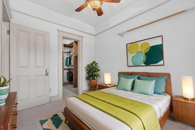 Building Photo - 3 Bedroom with Historical Charm Close to Square
