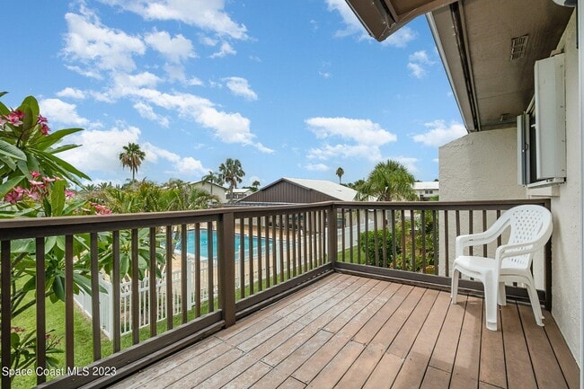 Building Photo - 116 Skyline Cir