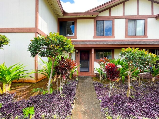 Building Photo - Spacious Wailuna! Centrally Located!