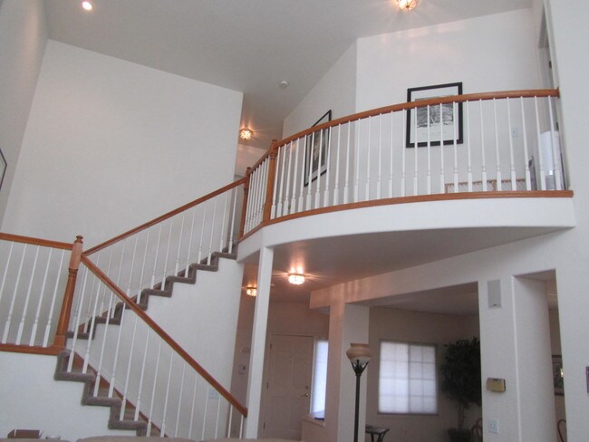 Great Room - 10753 Jordan Ct