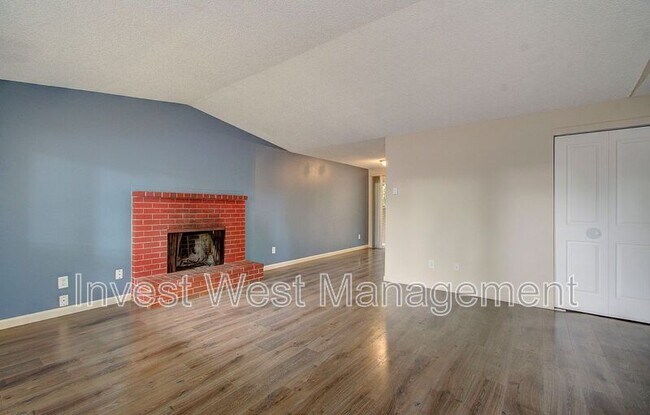 Building Photo - 3512 NW Kauffman Ave