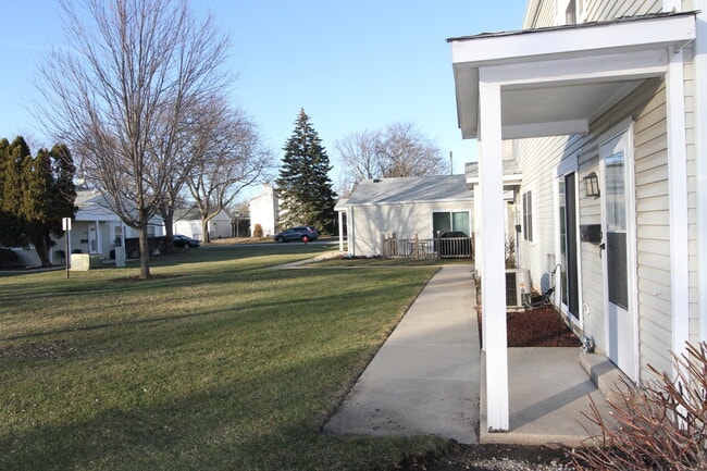 Building Photo - 184 Betty Ct