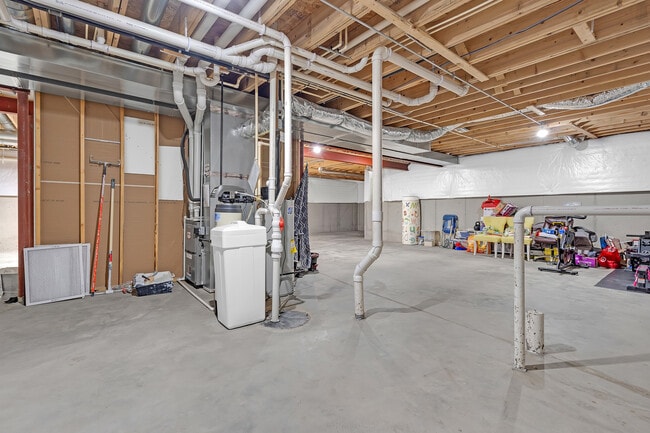 Building Photo - 61 Pacific Ave