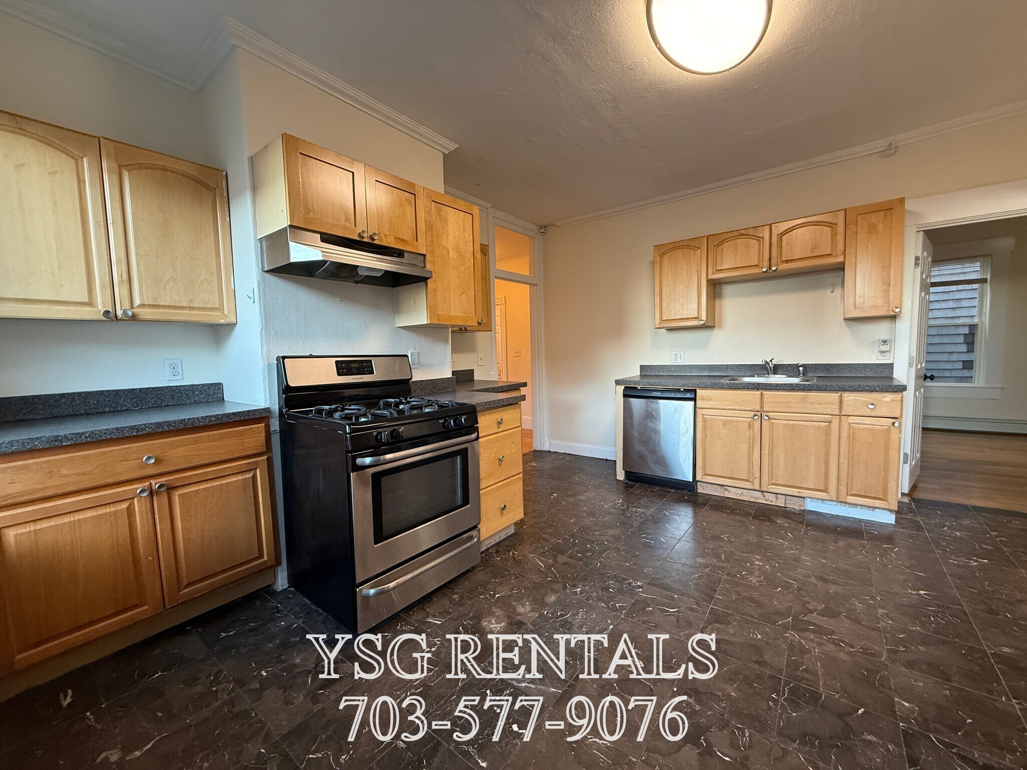 Building Photo - 34 Calumet St