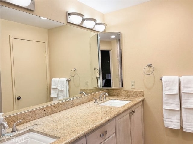 Building Photo - 1523 E San Lorenzo Rd