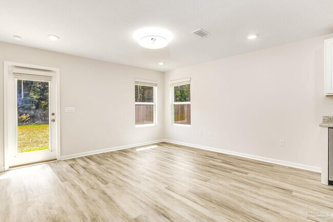 Building Photo - 6323 June Bug Dr