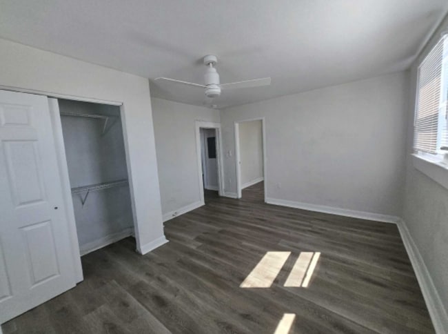 Building Photo - 2904 W Chestnut St