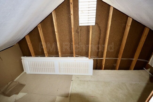 Building Photo - 6004 Manor Park Terrace