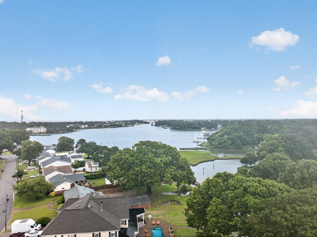 Building Photo - 8516 Halprin Dr